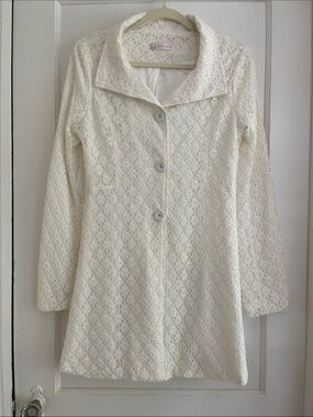 Cream Lace Floral Jacket / Blazer Size M Button Front Fitted Formal Outerwear